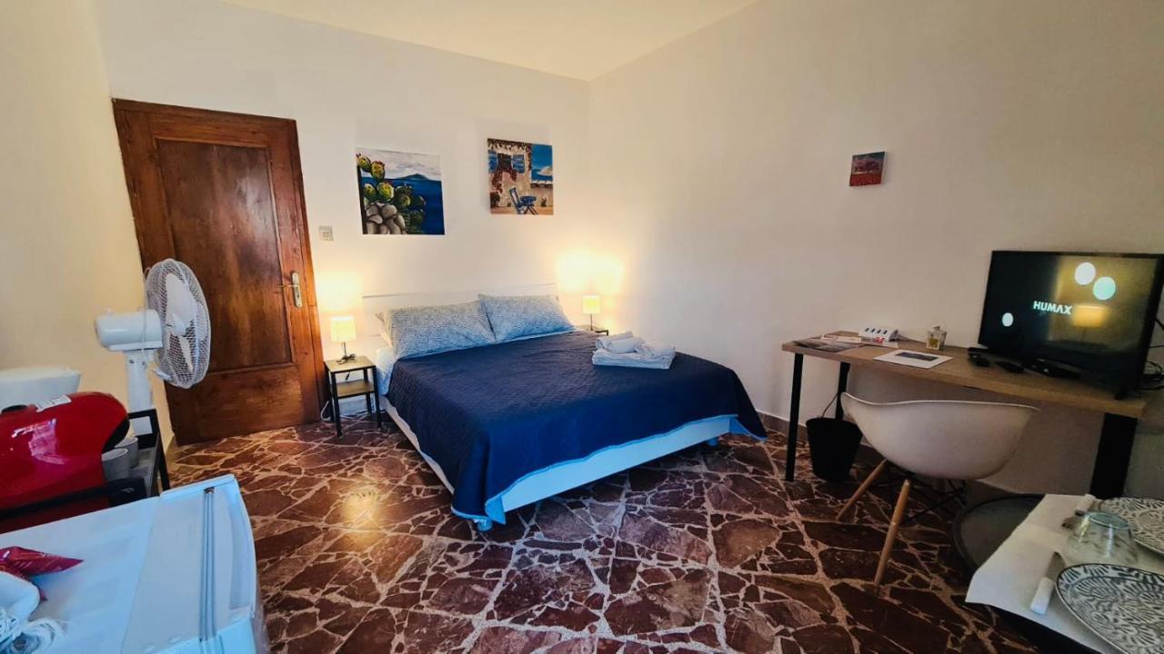 Bed and Breakfast A Punta Terra Isnello Екстер'єр фото